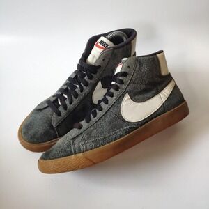 Nike | Blazer Mid '77‎ Vintage Suede Hi Top Sneakers, Size 7, Black 518171 005